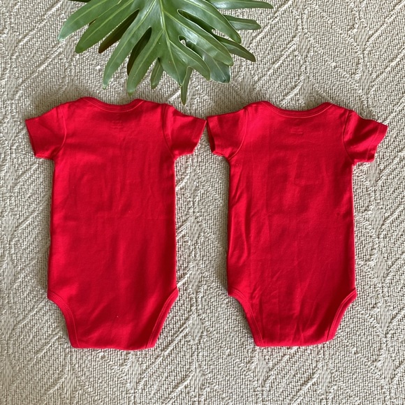 Dr. Suess Twin 1 and Twin 2 Onesies. 3-6 Months - Picture 5 of 6